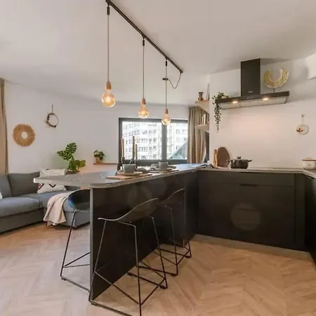 Appartement Comfortabel In Centrum Vlakbij