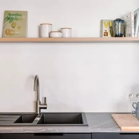 Comfortabel In Centrum Vlakbij Apartmán *